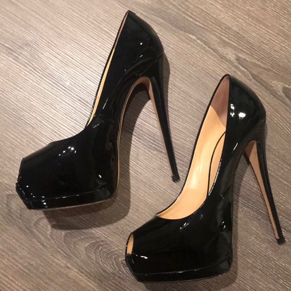 Giuseppe Zanotti Peep Toe Heels